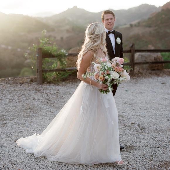 Mira Zwillinger Wedding Dress | Size 4 - Picture 6 of 11